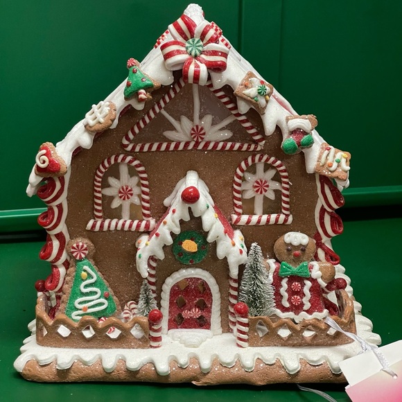 Gingerbread House - Picture 1 of 10